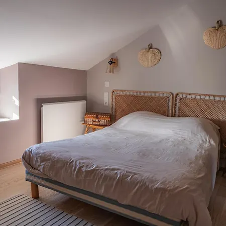 Prázdninový dům Lunaben-maison En Pierres Avec Piscine *